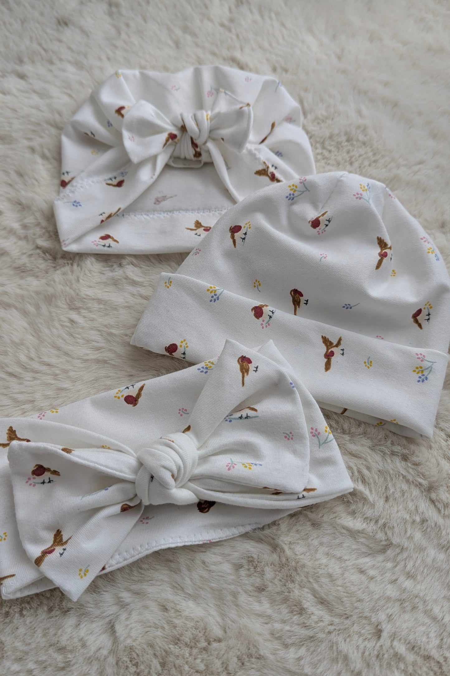 Lot de 3 accessoires bébé : bonnet, turban et bandeau