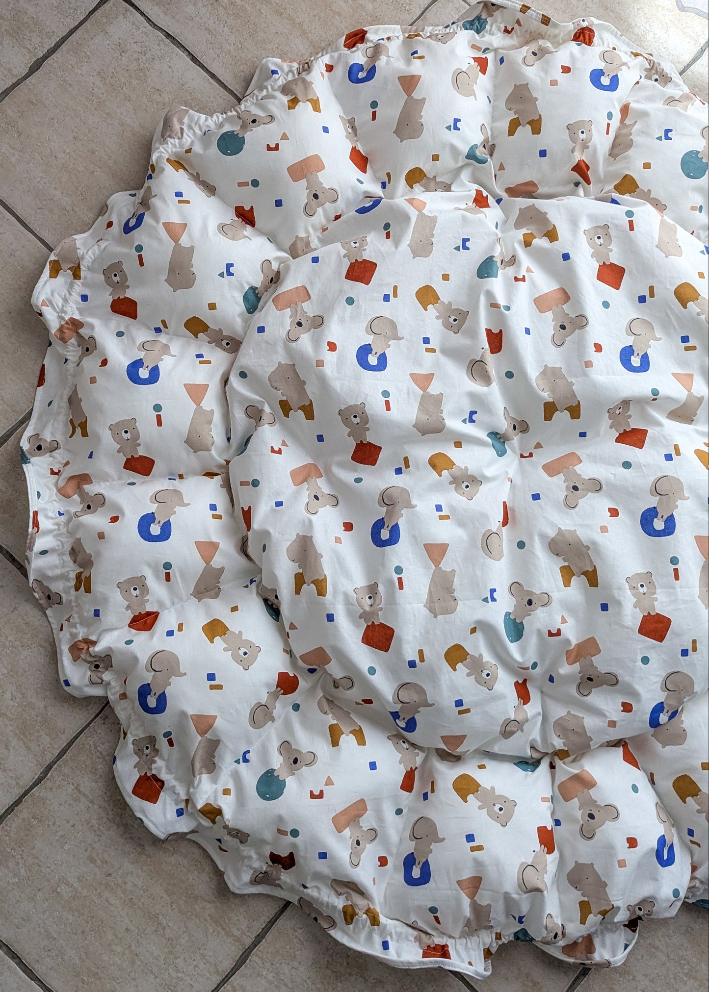 Tapis Baby Nest évolutif avec coussin personnalisé – Fait main pour bébé