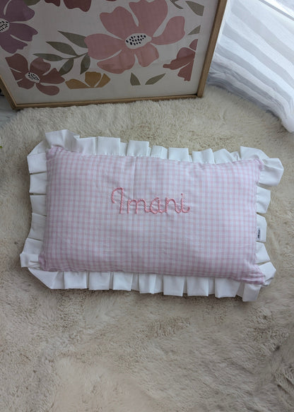 Coussin brodé personnalisé avec prénom